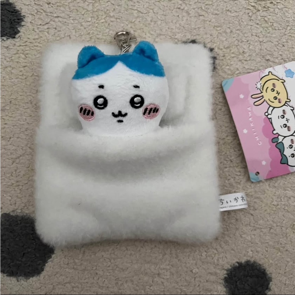 BNWT Japan Chiikawa ID card holder with retractable keyring plush